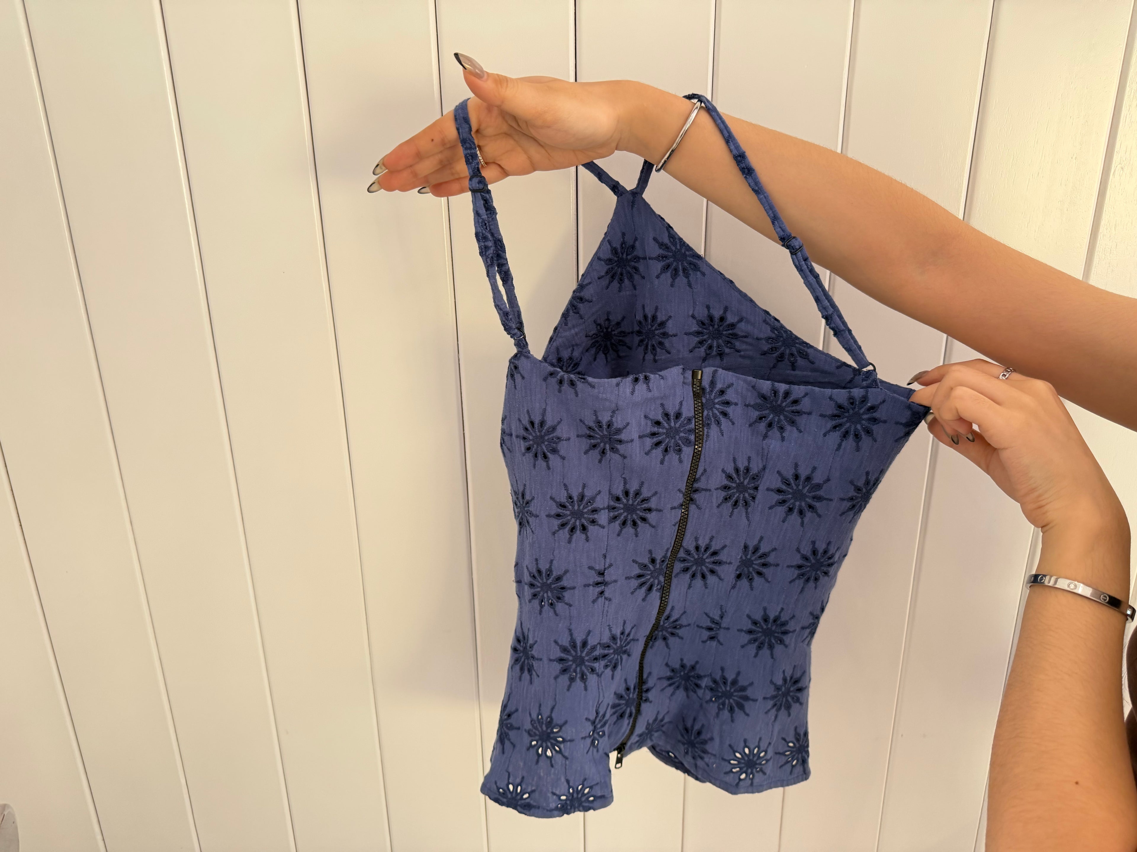Navy lacey