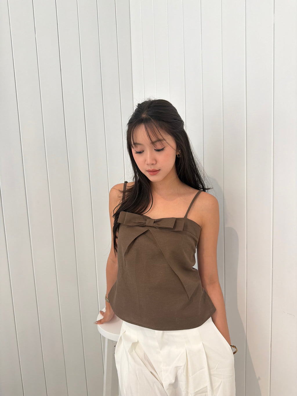 Brown linen bow